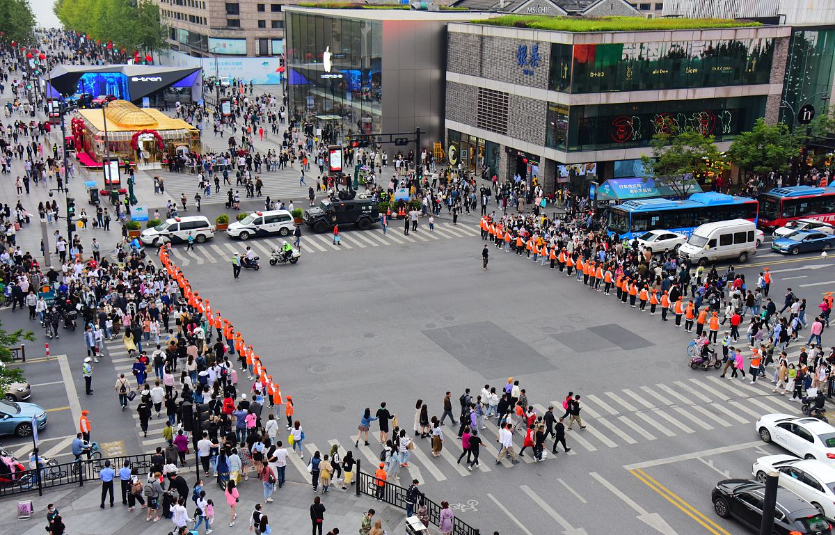 读书会优秀会员申请表自我简介范文：展示你的阅读热情和能力