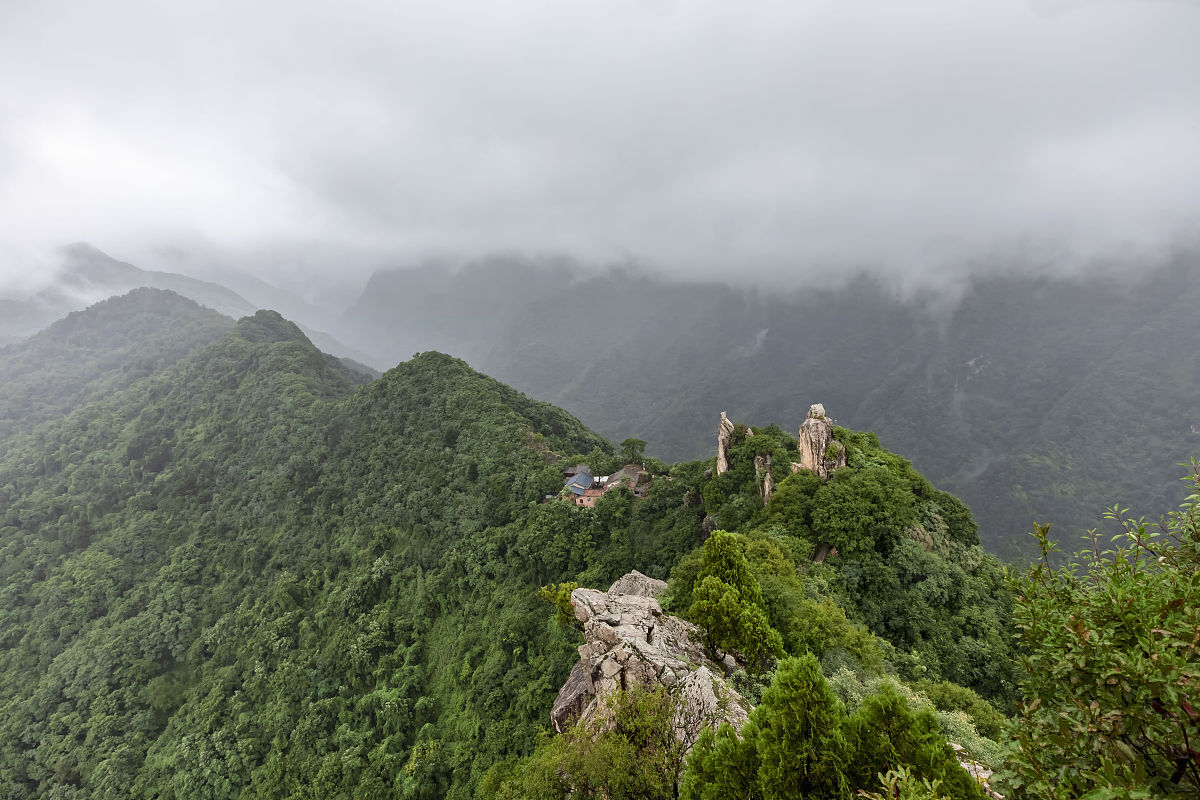 2021年6月16日,西安,雨中秦岭.(如若下载使用,请务必署名:曾文平/视觉