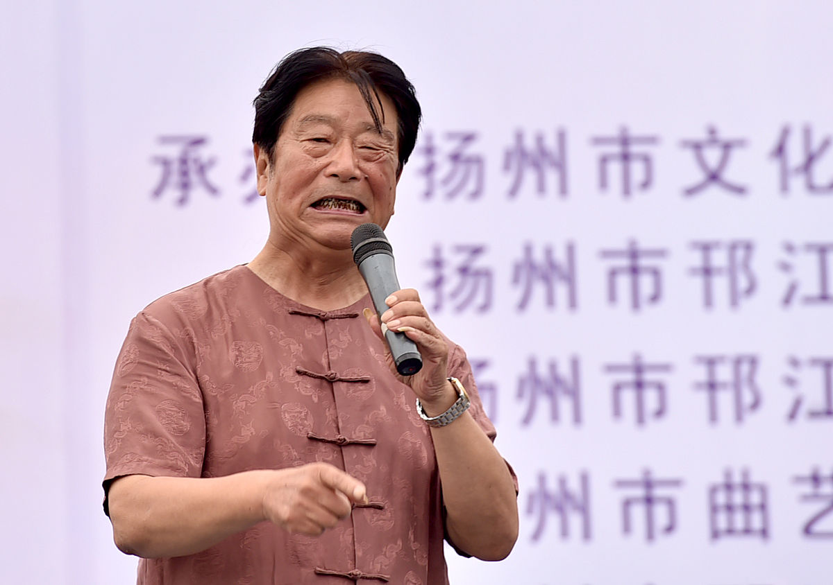 100字的笑话为什么猪不能当警察？因为它只会猪叫不会警告！2023年了