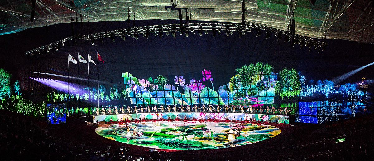 杭州亚运会开幕式：秋分、宋韵与数字科技的盛宴