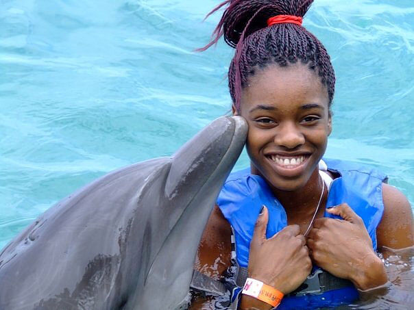 小明与陌生人的善意：一个70字的小故事