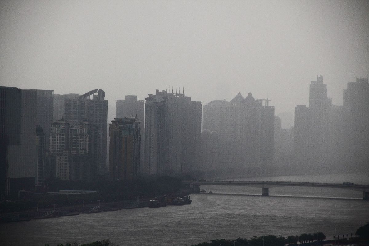 台风杜苏芮加强！强降雨、强对流今日持续，做好防范措施
