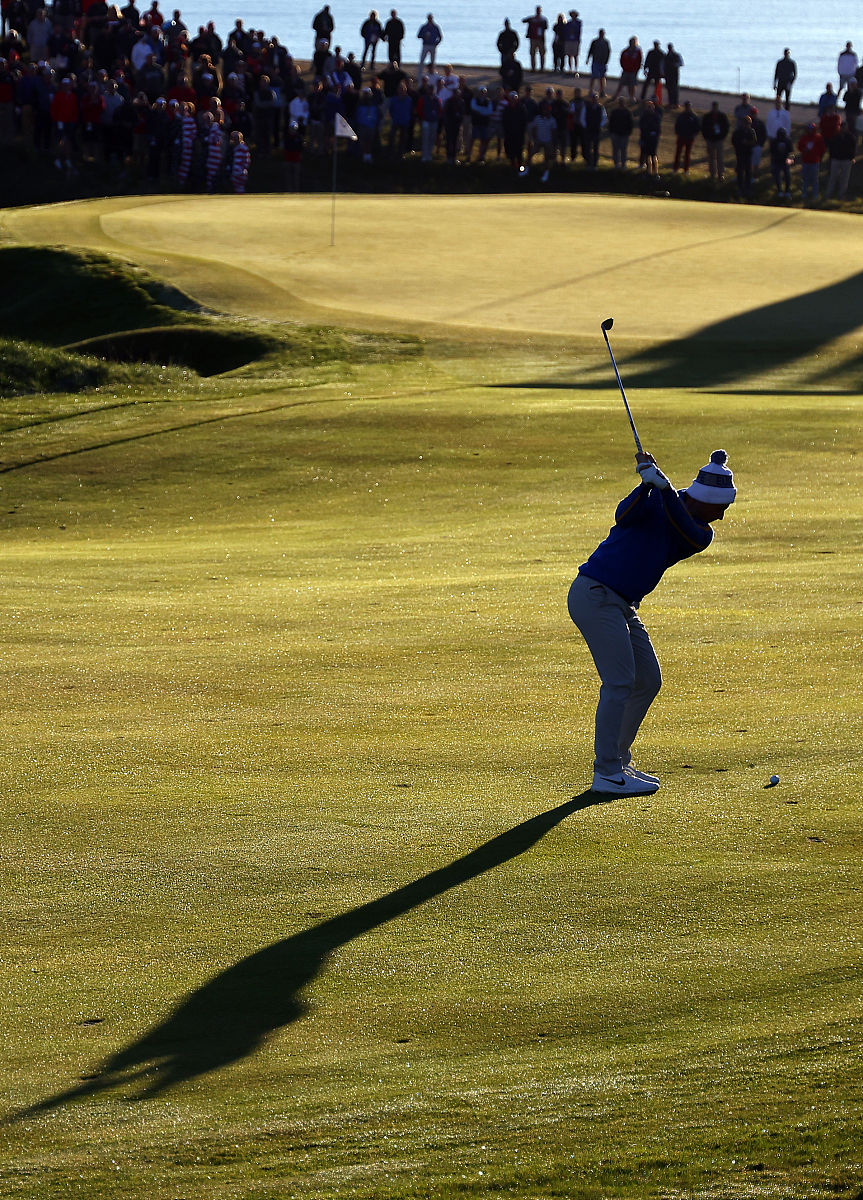 一节小学班会课有以下两个教学目标1能原谅同学过失发生小事不争抢退一步海阔天空。2学会调节不良情绪容纳他人培养包容他人的气量。请问有哪些课堂游戏可以帮助达成这些目标？
