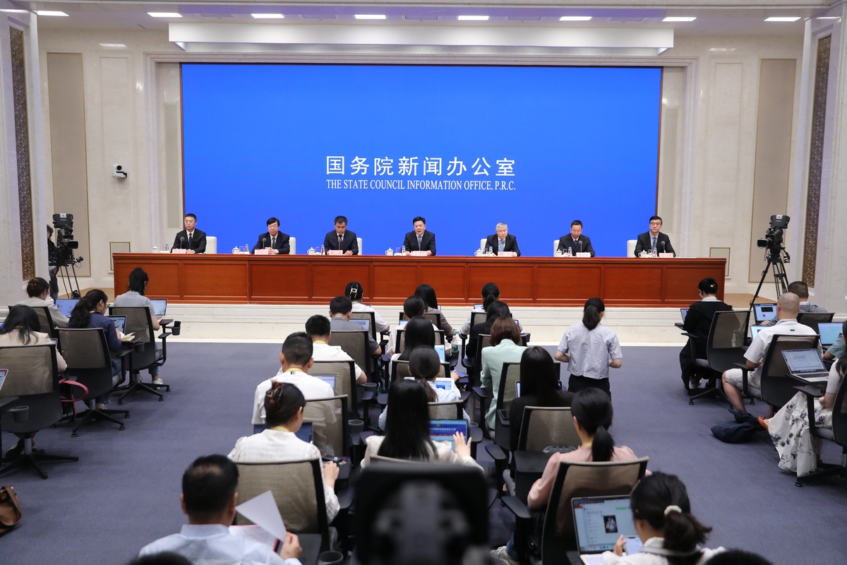 五百字的银保监座谈会服务实体经济讲话稿