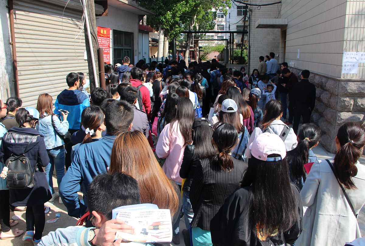 如果老师全部罢工会发生什么？