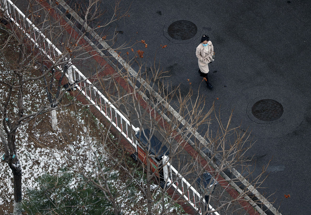 2022年3月17日,受冷空气<strong>影响</strong>,北京地区出现明显降温,降雪天气,民众冒