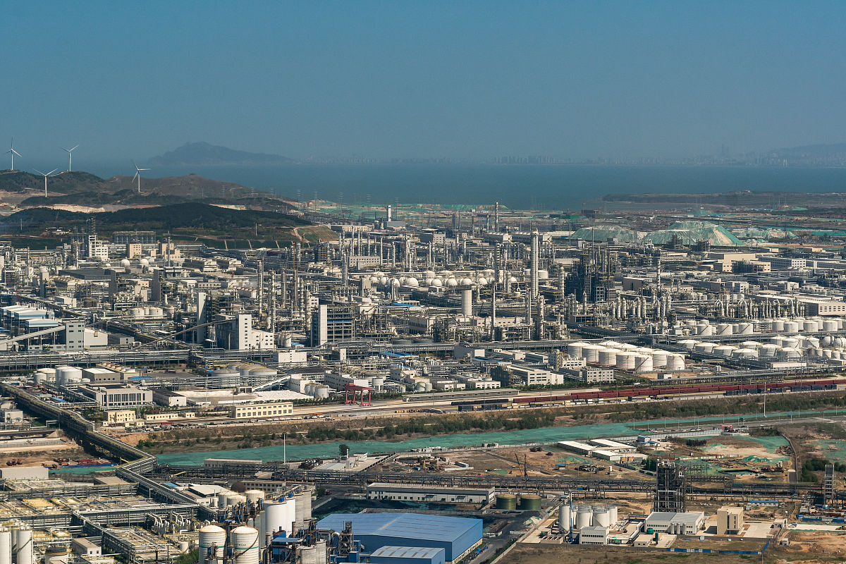 2021年5月7日,山东烟台万华化学工业园区.