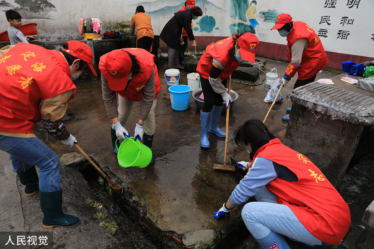 请列举一个最近半年内您参与或组织活动的详细例子。当时您在团队中的角色是什么、您做了些什么、该活动的结果是什么？该活动带给您的经验或者教训是什么？