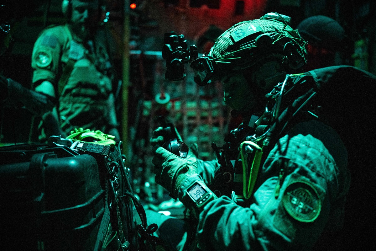 赛博朋克2077：夜之城冒险，命运由你掌握