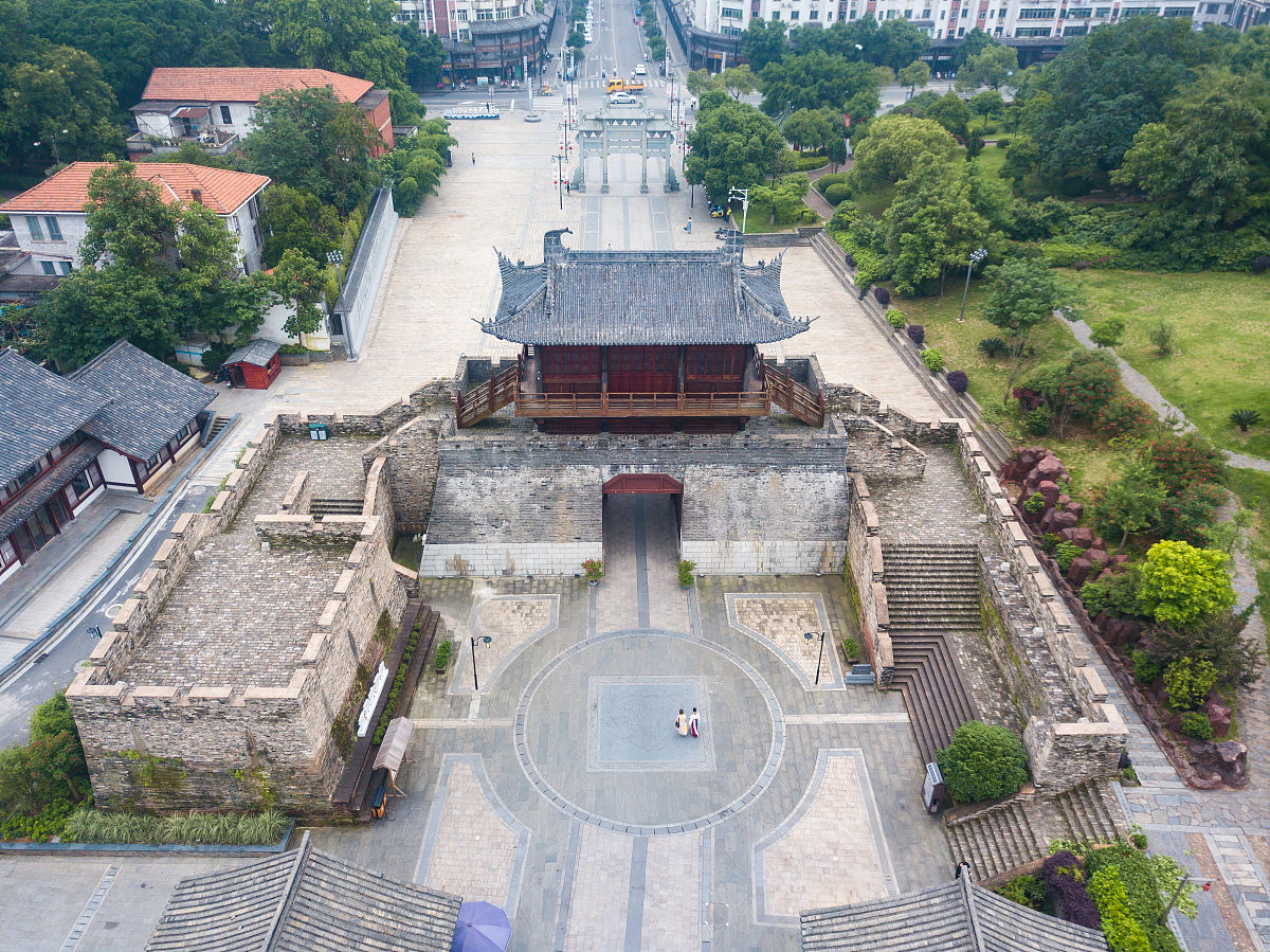 赣州旅游职业学校美容美体专业招生介绍