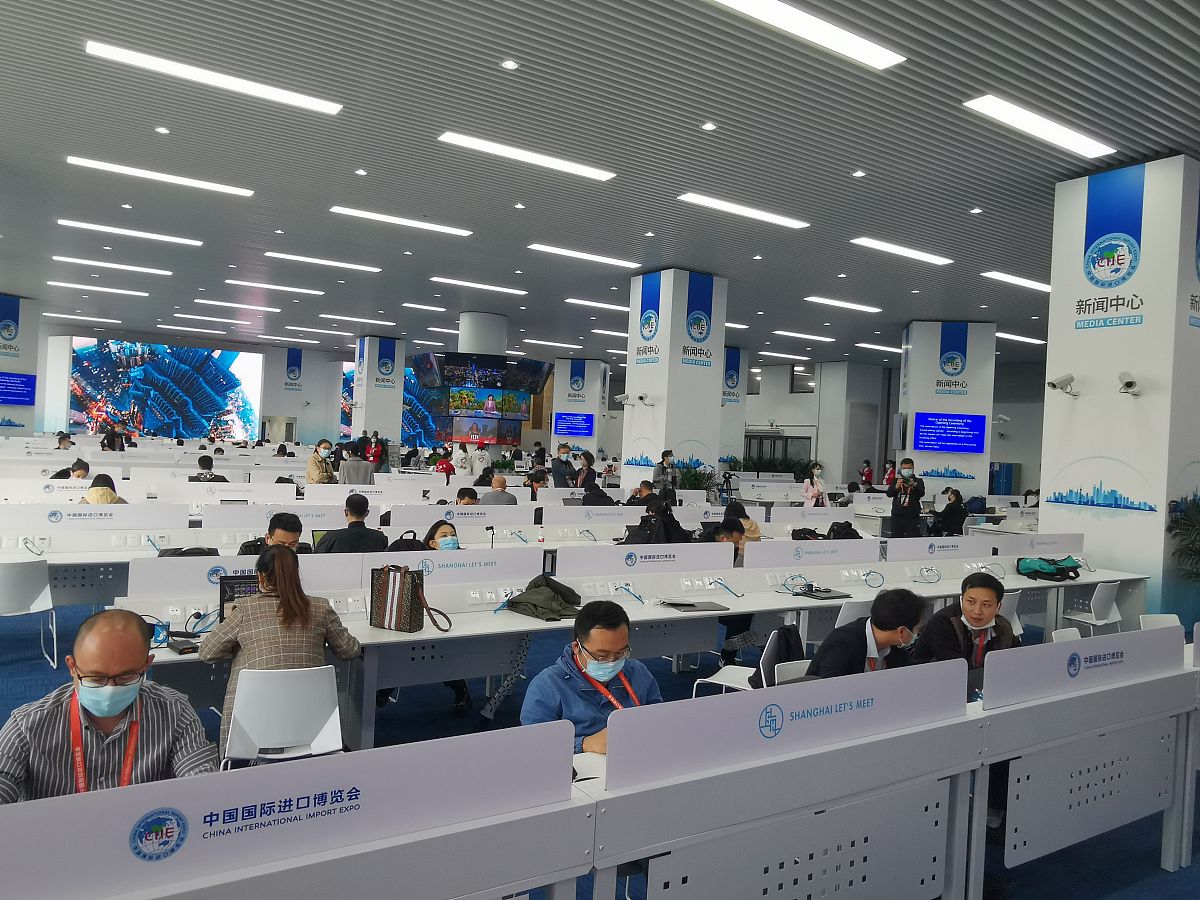 沂南物联网学校高铁乘务好不好？有什么招生要求