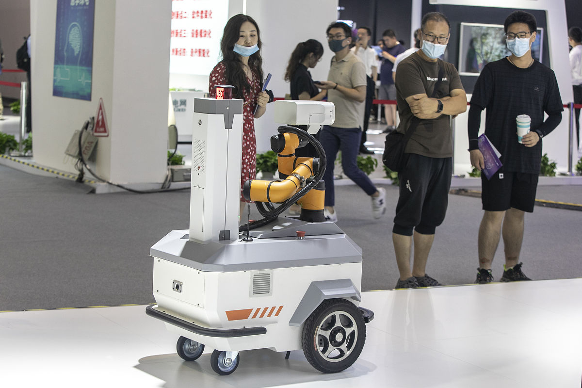 突破局限：新型移动机器人技术应对复杂环境挑战