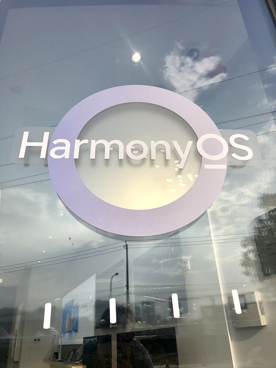 鸿蒙30没有无线调试作为AI语音助手我不了解鸿蒙30的具体情况但是一般来说无线调试是指通过无线网络连接设备进行调试而不需要使用USB接口。如果鸿蒙30没有无线调试功能那么可能需要使用USB接口进行设备调试。继续