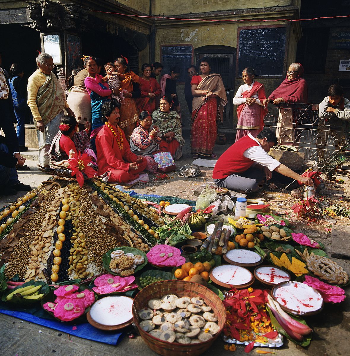 尼泊尔文化深度解析：从饮食到宗教信仰