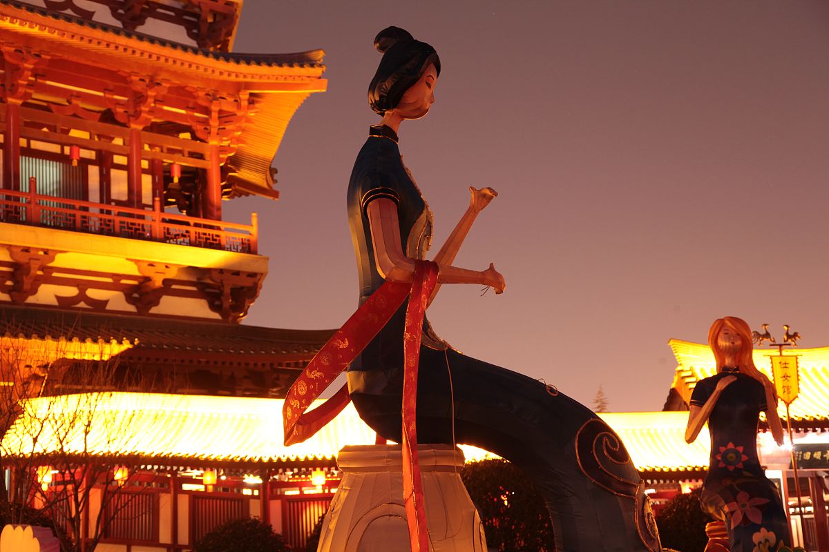 瑞阳名字含义 - 吉祥阳光，充满希望