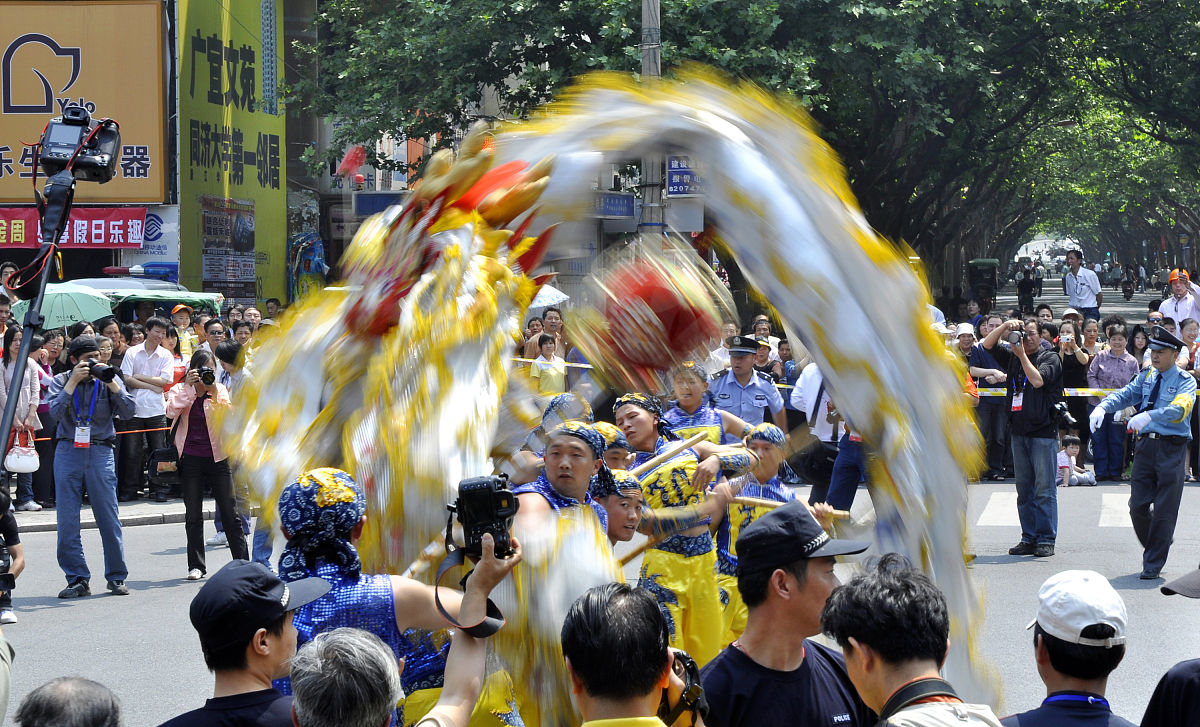 2009年5月26日,浙江嘉兴端午民俗文化节开幕式隆重举行.