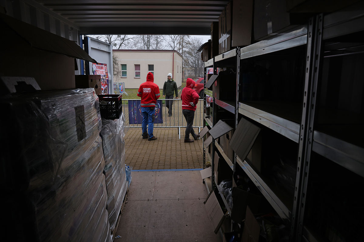 20 和 50 的公因数 - 找出两个数的共同因数