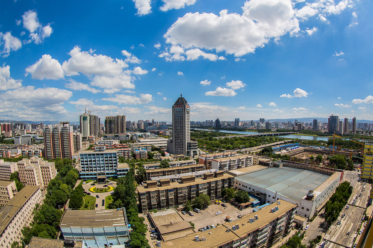 2015年06月13日,山西省太原市,摄于迎泽大街