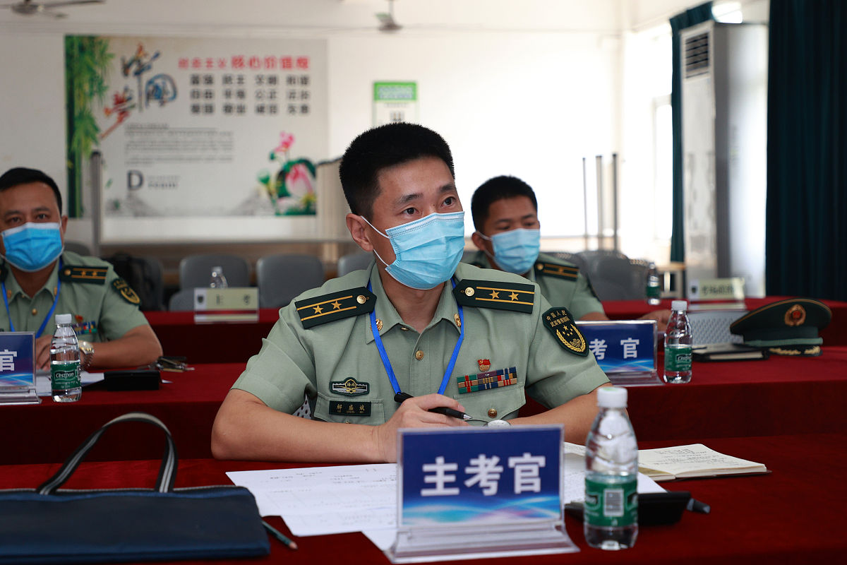 中西医结合本科生能考军队文职吗回答加拓展。