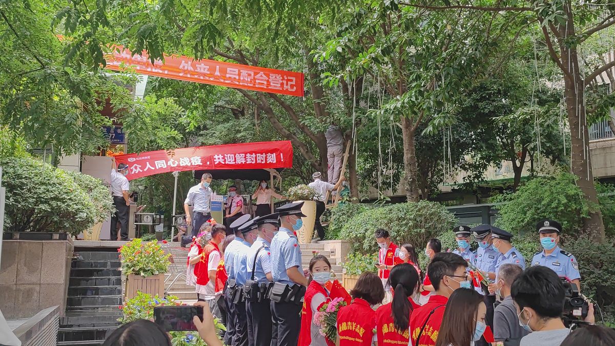 成都希望职业学校门岗安全：全面提升校园安全管理