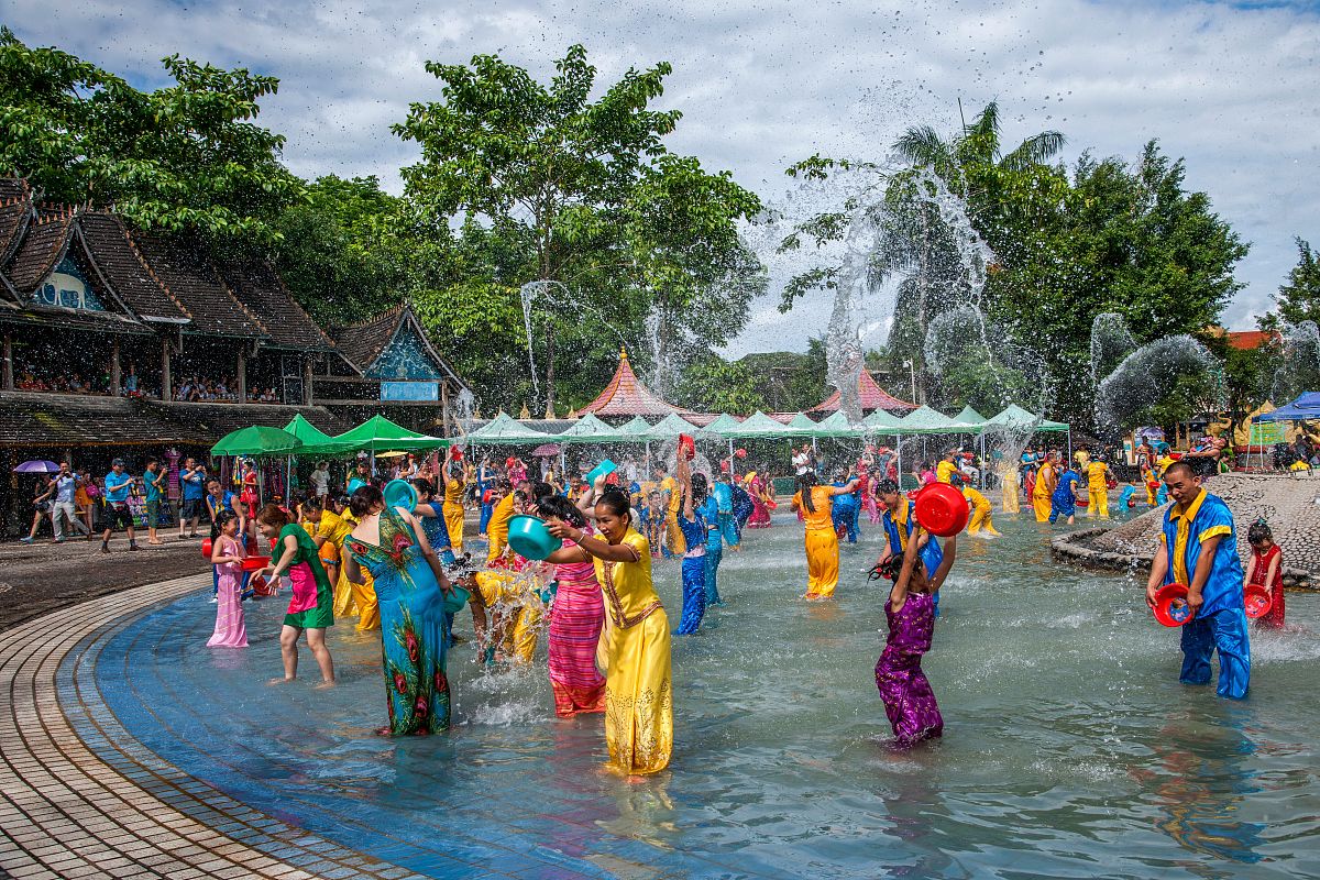 麻烦做一下西双版纳的旅游攻略