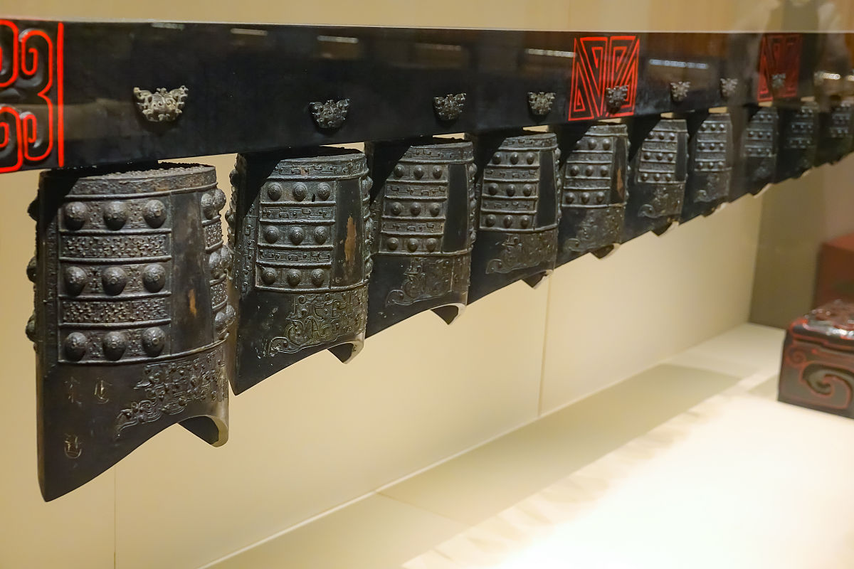 曾侯乙编钟：中国古代音乐的巅峰之作