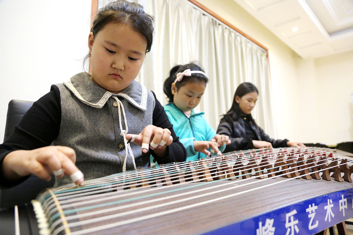 南京市W艺术培训机构在‘双减’政策背景下的发展战略研究