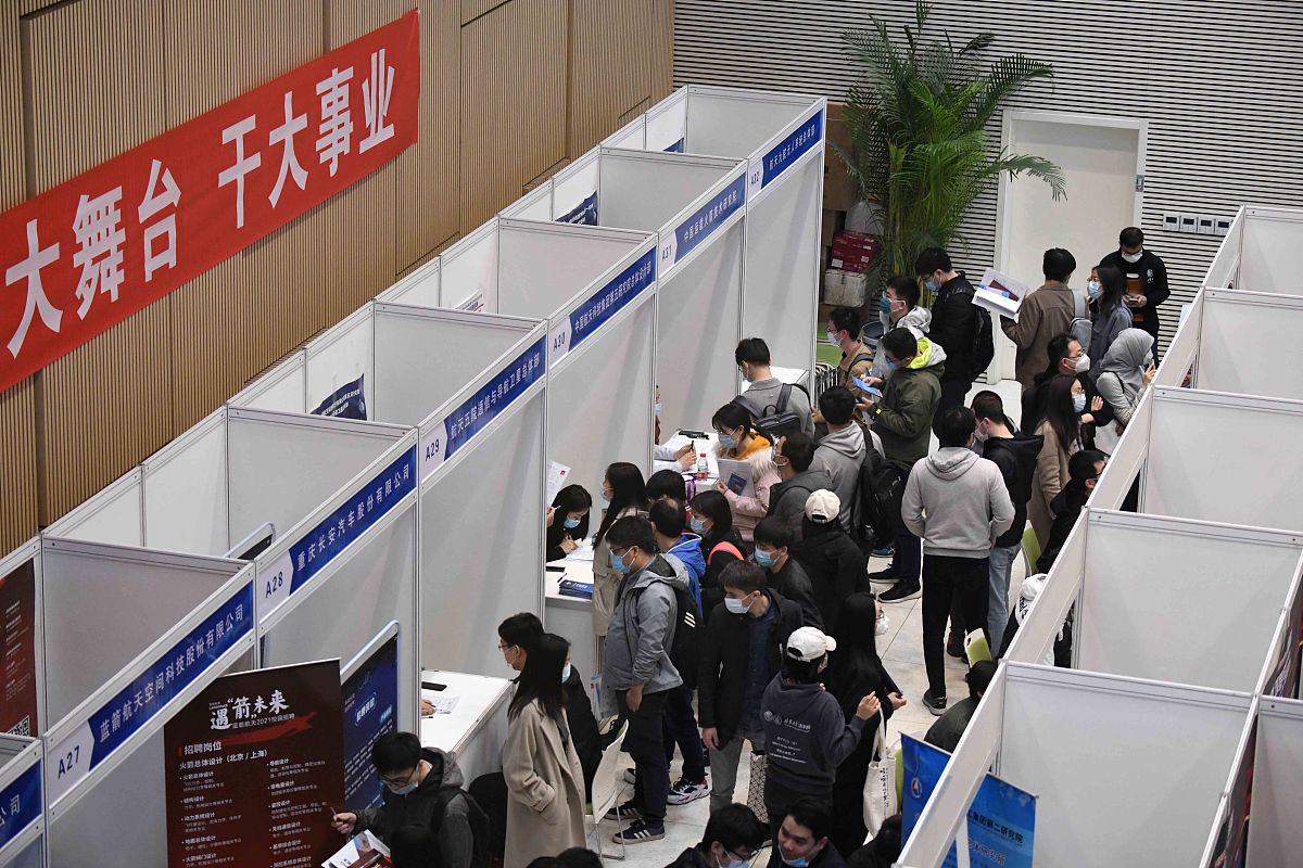 海南省第三卫生学校护理专业就业率高，毕业生就业前景广阔