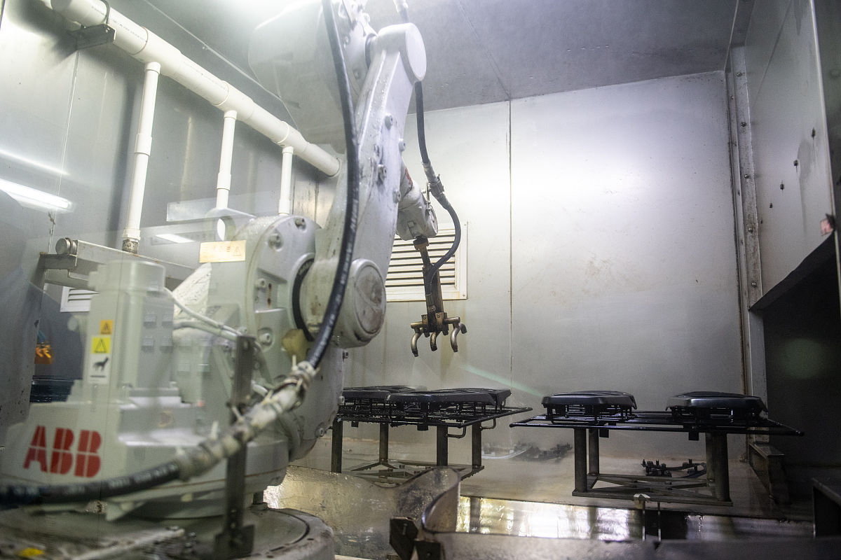 四川锅炉高级技工学校冷作钣金技术专业：掌握金属加工和项目管理技能