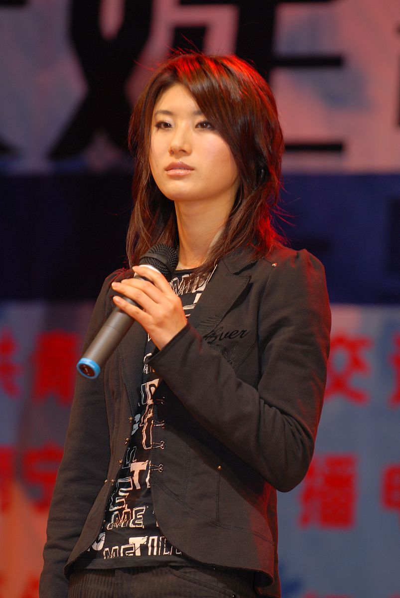 朋友爱发沙雕表情包？试试这些妙招！