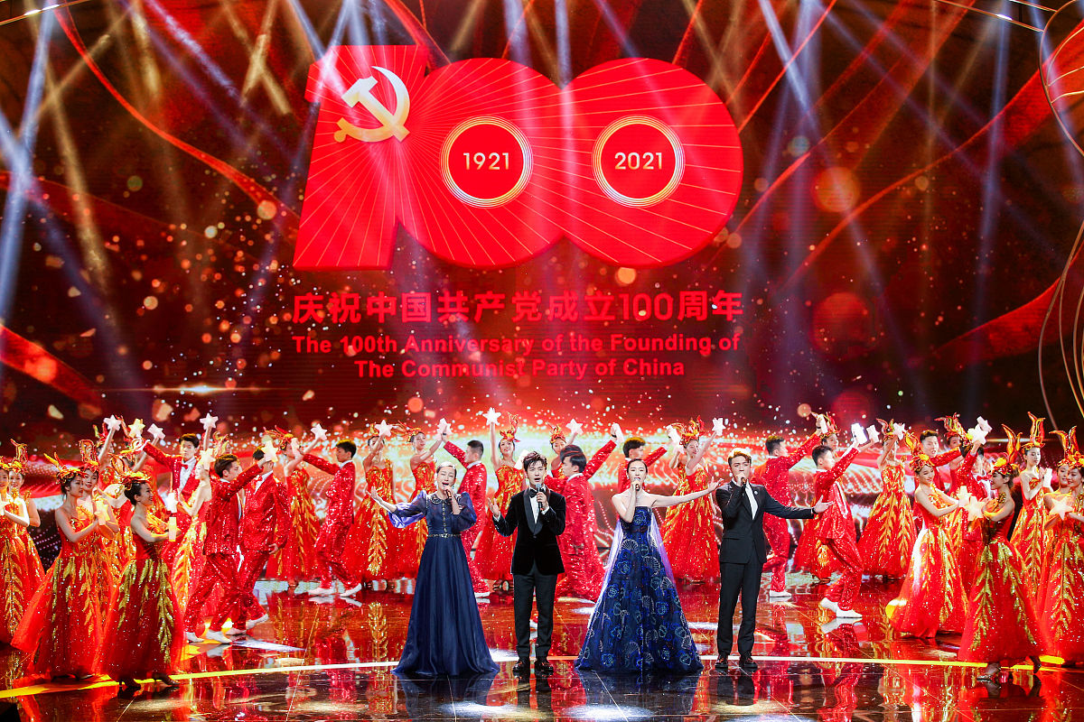 红色艺术团的项目指导书中的项目主持人在具体活动的工作职位是什么他的具体工作是什么分点回答