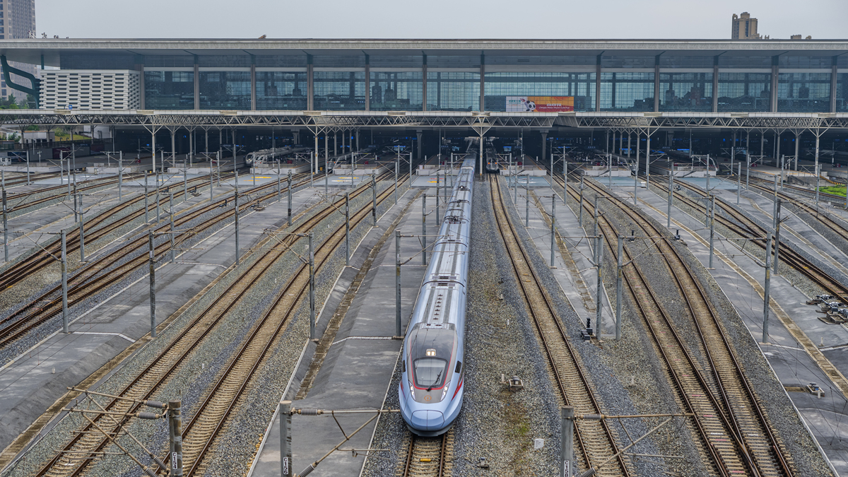 2025年我国高速铁路里程将建设38万公里左右整个铁路网规模将会有175万公里左右