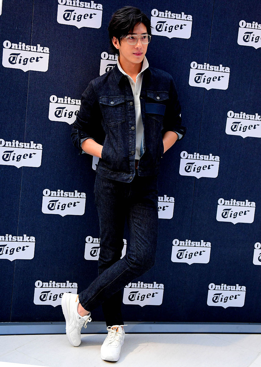 小学班级文艺委员竞选稿：让班级充满艺术与快乐