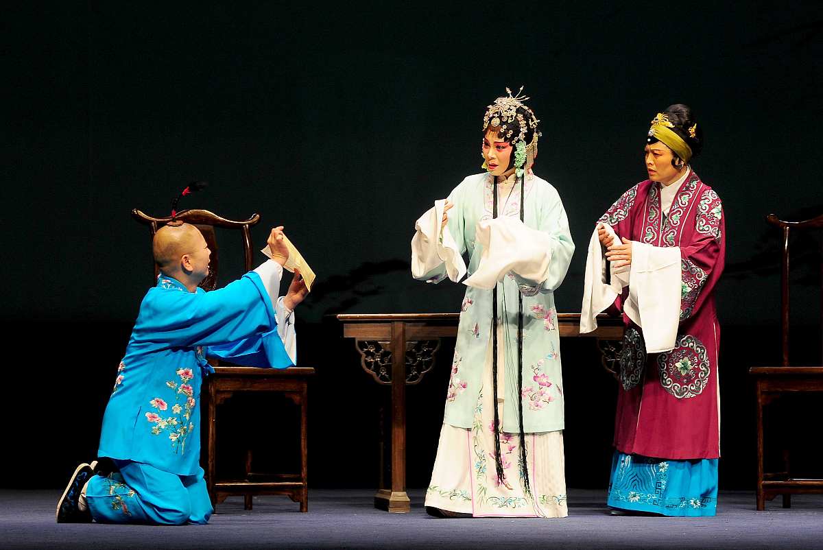 2011年5月6日,江苏南京,新编唯美昆剧《梁山伯与祝英台》在南京精彩上