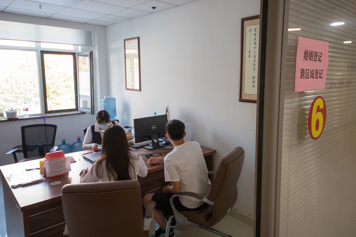 律所各办公室为壤塘办提供专业法律服务支撑和帮助的意义