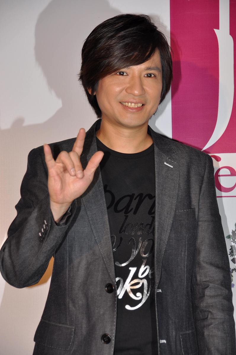 2010年6月9日,上海,《伊周femina》杂志2周年派对.叶世荣+++_+++周刊,