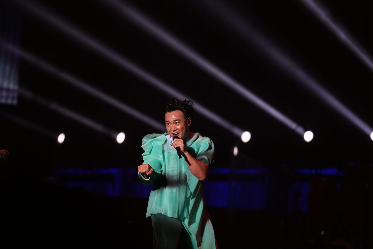 90后必听歌曲：经典回忆，青春旋律！