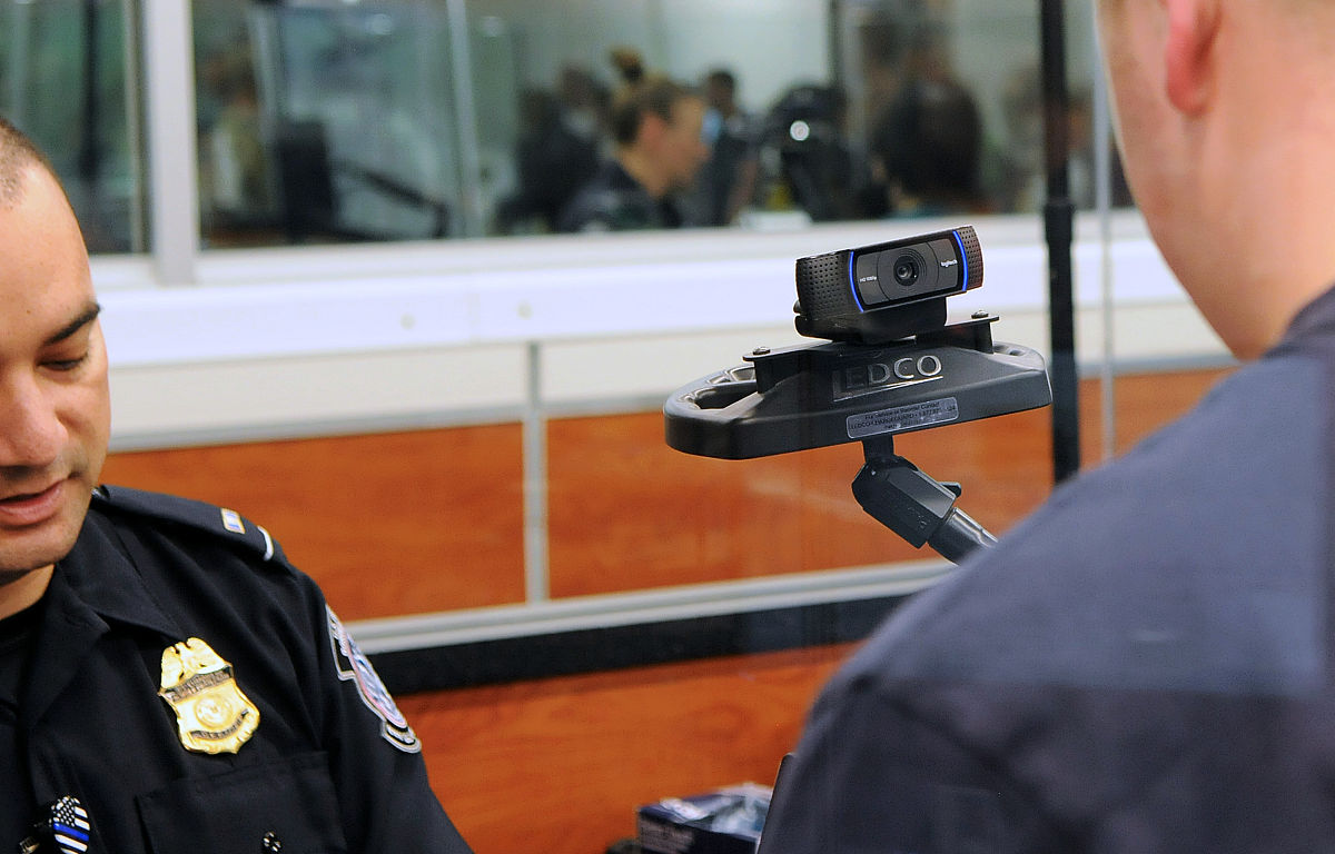 sql语句清空表数据