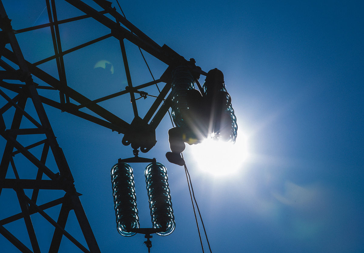高压线对人体有辐射吗有伤害吗，