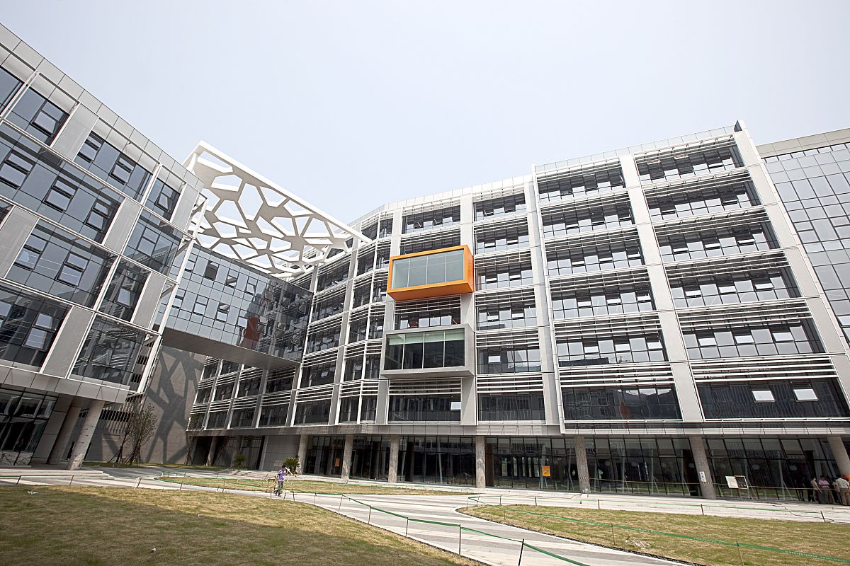 清华大学欧几里得超算中心：超级计算领域的领跑者