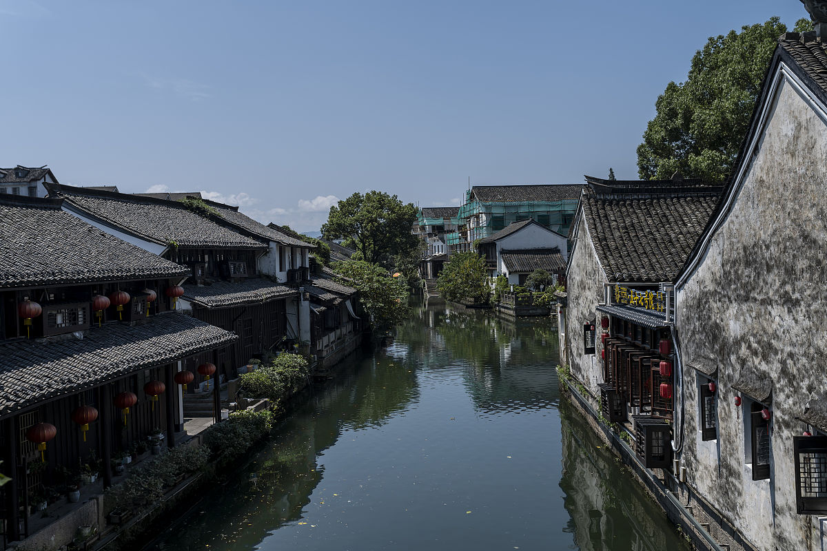 2021年7月31日,浙江绍兴迎来晴热酷暑天气.
