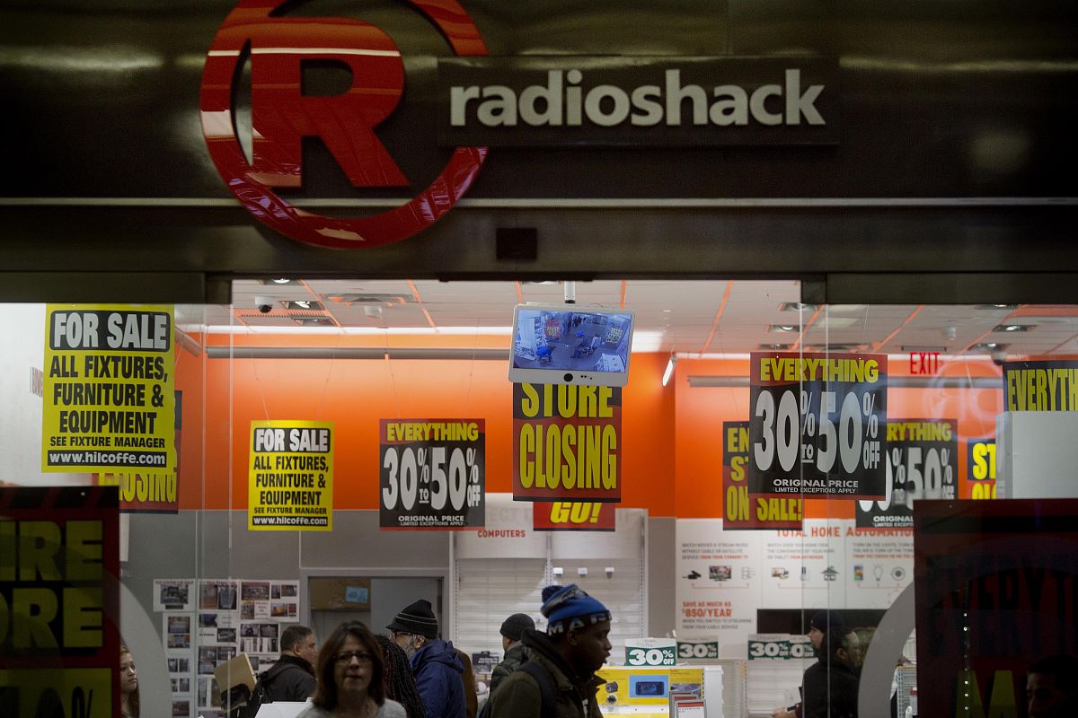 当地时间2015年2月25日,美国纽约,radioshack商店.美第二大电器连锁商