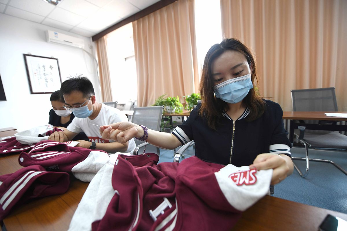 学生基本信息表格示例 - 学号、姓名、年龄、性别、班级