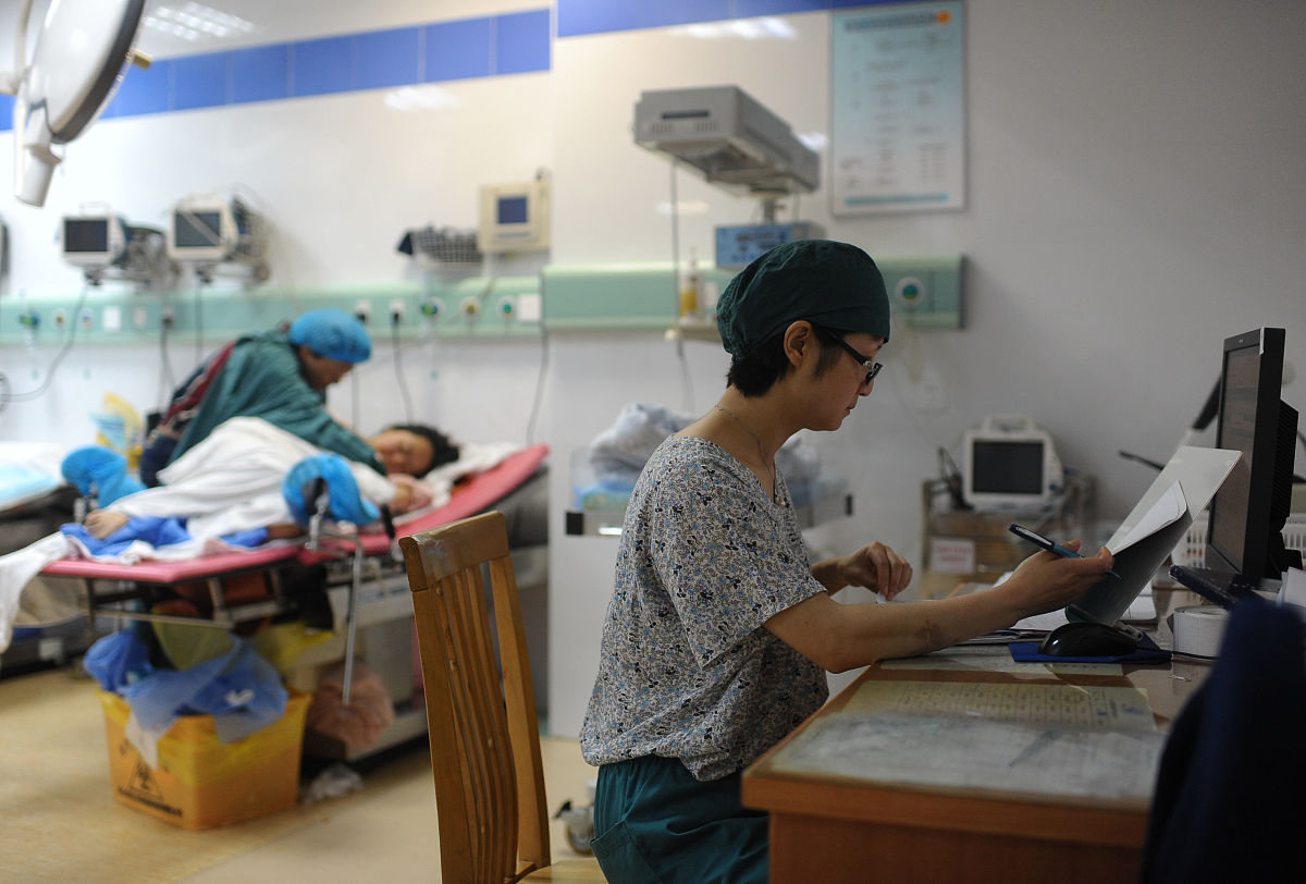 昆明市卫生学校特色专业助产招生简章 | 2023年招生简章