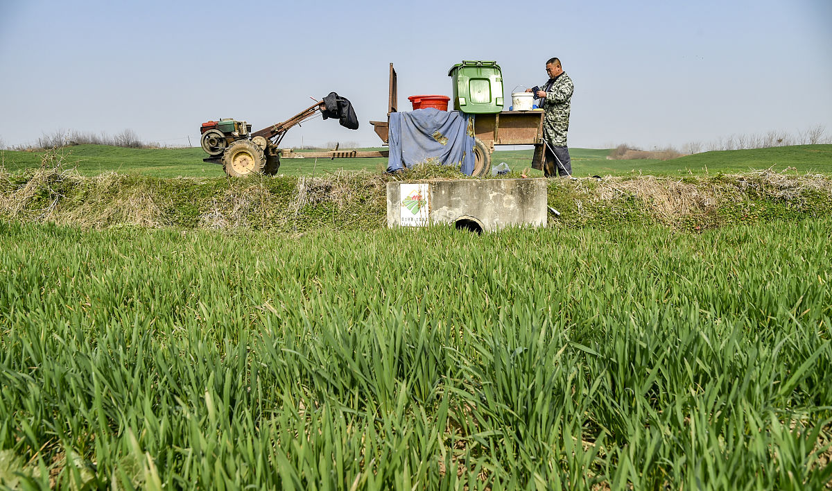 改成玉米病虫害检测在取得主要蓝莓产区的托管服务市场之后夯实市场基本盘持续迭代和赋能公司托管 服务业务同时增加技术人才的引进加大技术研发的投入持续创新获取更多专利技术 开拓和挖掘更深入的校企合作关系提升企业科技竞争的内力。塑造垂直领域的品牌力加 强自身商誉的积累。 通过 2-3 年时间在全国复制建设 10 个以上农业高新技术应用省级绿色示范项目把试 验田的绿色农业高新技术应用的实践经验推广到全国争取