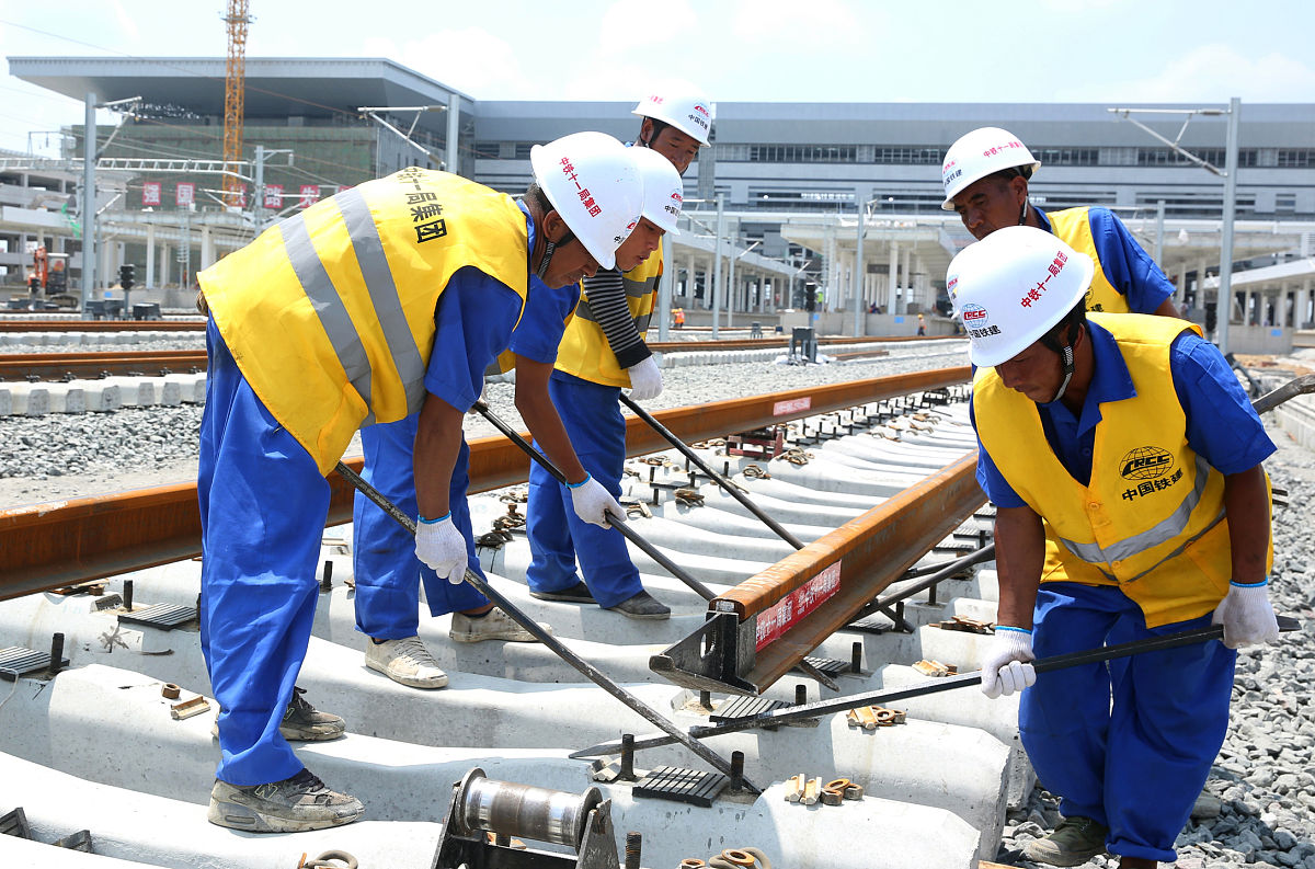 高速铁路工程及维护技术专科课程有哪些呢