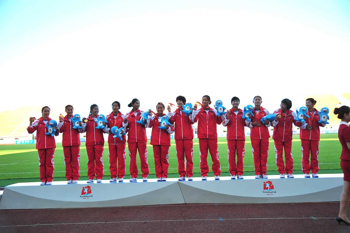 致敬运动员的风采：致敬拼搏、致敬精神、致敬典范