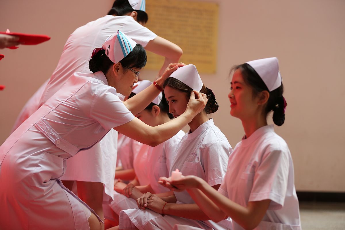 重庆比较好的助产护理学校是哪所