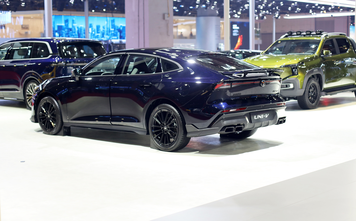 Astra Ateca Cupra 日内瓦车展亮相，223kW 强劲动力