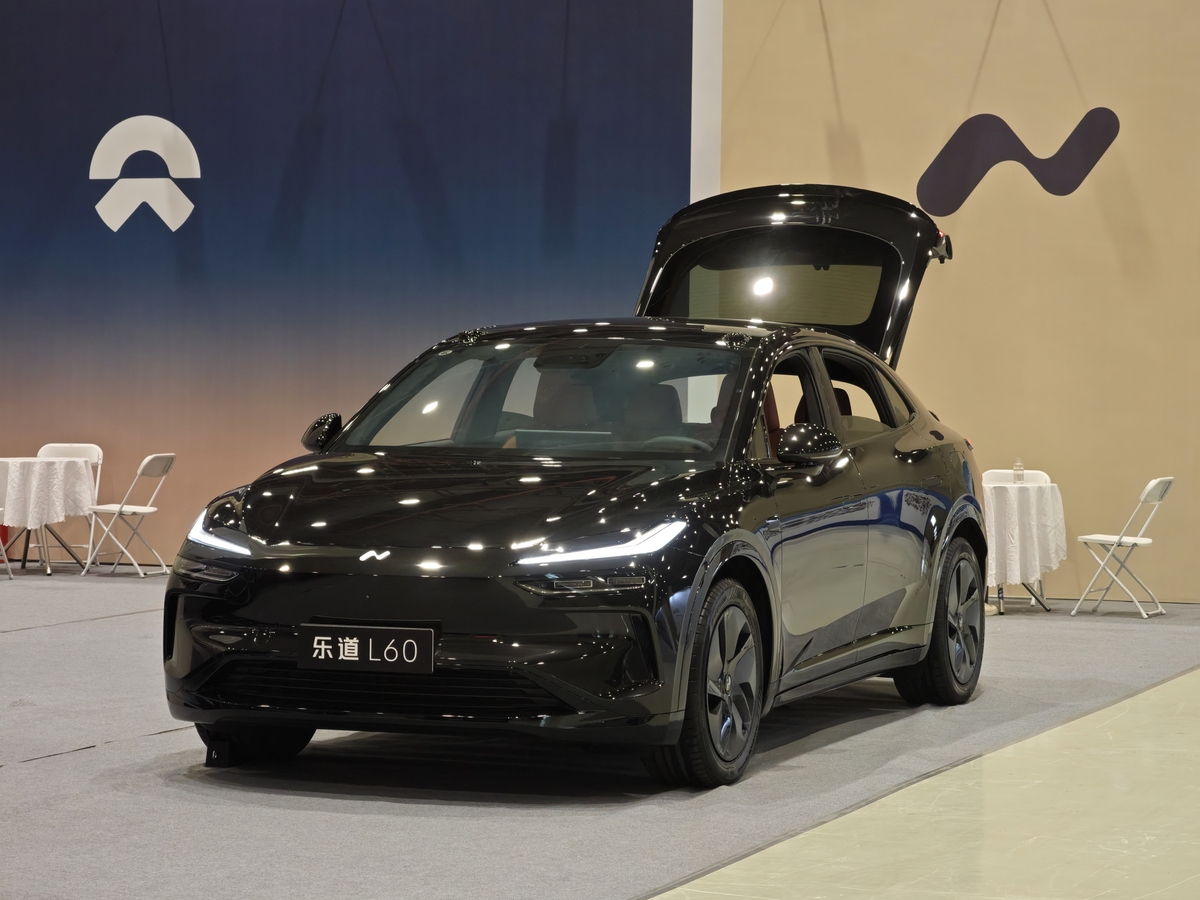 Product competitiveness of Model Y more then 500word Objectively